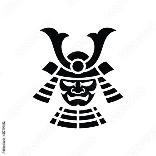 Foto Japanese samurai warrior emblem with crossed swords and traditional mask