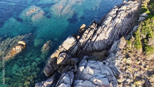 Vue aérienne du littoral du sud de la Corse