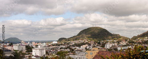 Aos pés do Morro