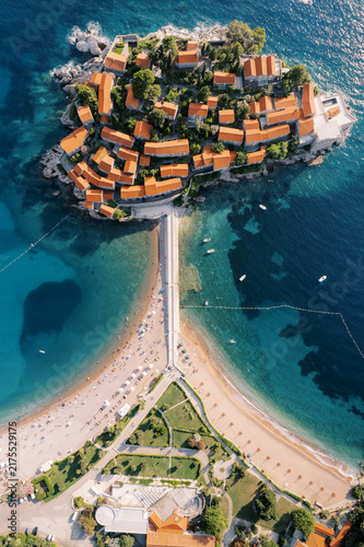 Foto Aerial View of Sveti Stefan Island Resort Montenegro