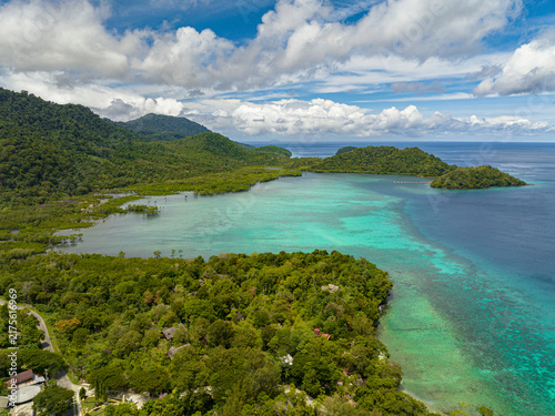фотографія Top view of islands and bays with lagoons in the tropics