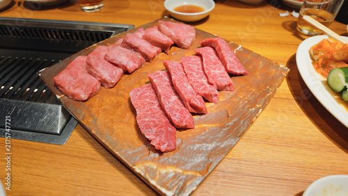 Plakat 焼肉屋。焼肉、炭火、グリル、カルビ、高級、ハラミ、和牛、韓国、盛り合わせ、グルメ、飲食店、レストラン