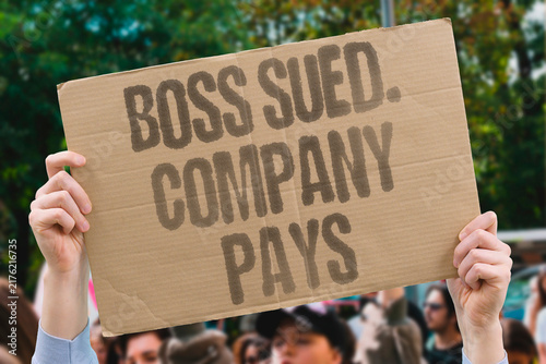 Принти на полотні "Boss sued