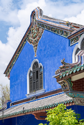 Cuadro en lienzo Architectural detail of Cheong Fatt Tze Mansion in George Town, Penang, Malaysia
