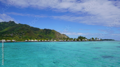 Canvastavla A wide, stunning view across the vibrant turquoise waters of a lagoon in Moorea,