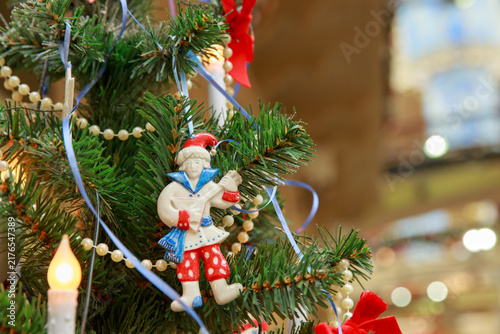 Foto Christmas tree decoration in shopping mall