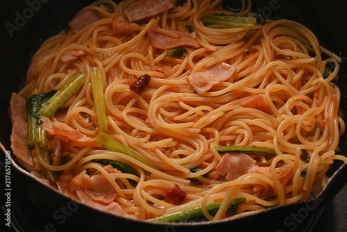 Foto 調理中のトマトパスタ