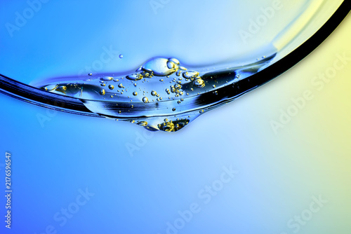 Fluid innovation creating longevity skincare serum bubbles