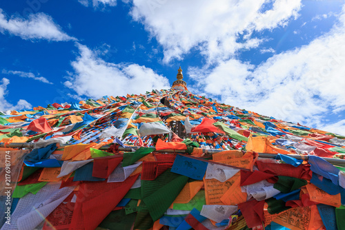 Фотография The Changqing Chunker Temple  in Litang, China
