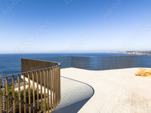 Konstfotografi Curved Coastal Lookout Overlooking the Tasman Sea at North Head, Sydney