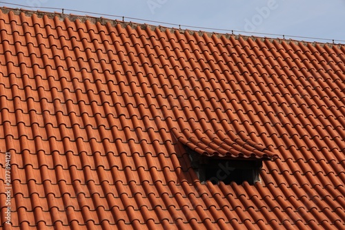 Konstfotografi Vue rapprochée d'une toiture en tuiles arrondies de couleur orange