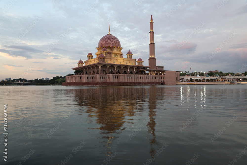 Fototapeta premium Putra Mosque, Putrajaya