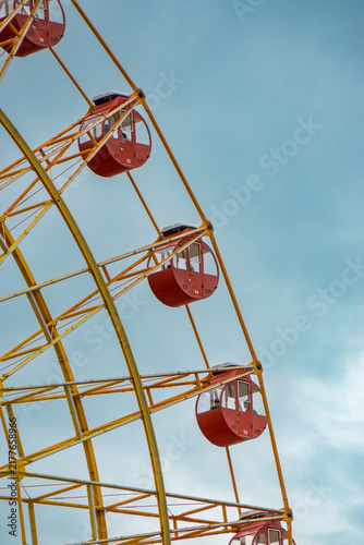 Obraz na płótnie ferris wheel in the park