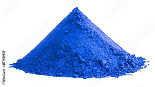 Quadro su tela Isolated vibrant blue pigment powder heap, vivid colorful fine dust for art and