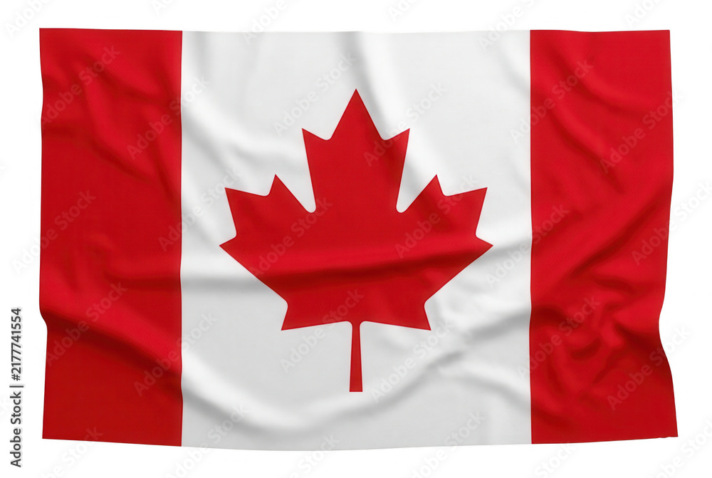 Obraz premium Bandera oficial de Canadá con su distintiva hoja de arce roja central sobre un fondo blanco y franjas laterales rojas, presentada con pliegues naturales y textura de tela sobre un fondo blanco puro.