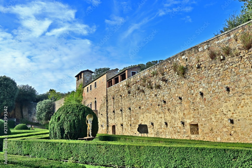 Obraz premium San Quirico d'Orcia, the Horti Leonini, a historic 16th-century Italian garden, Siena, Val d'Orcia, Tuscany, Italy