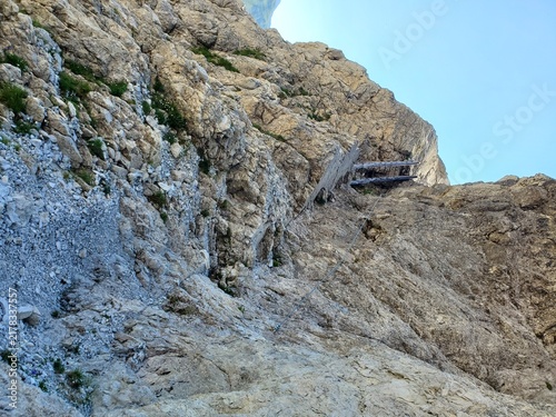 Klettersteig mit Leiter auf die Porzze
