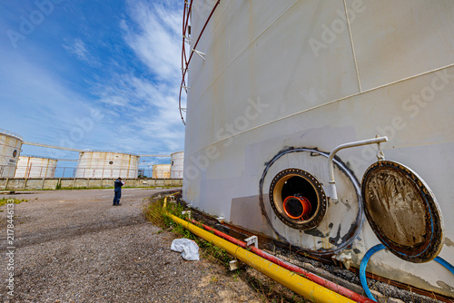 Tank white confined space entry