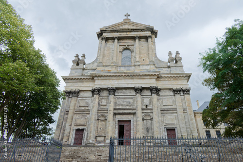 Façade Cathédrale Notre-Dame et Saint-Vaast à Arras - Pas-de-Calais - France 