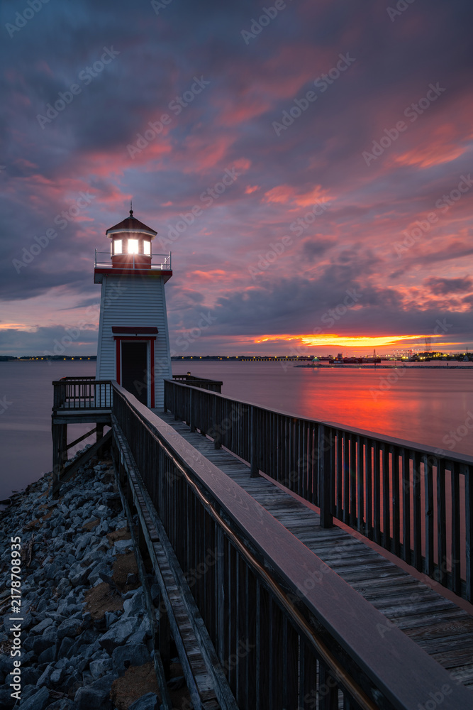 Fototapeta premium kentucky lake, sunset view