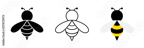 Cute Honey Bee Icon Set Isolated on Transparent Background. Flying Insect and Yellow Bumblebee Graphic Collection. Vector Illustration