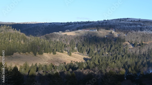 Bild auf Leinwand Paysages montagneux enneigé