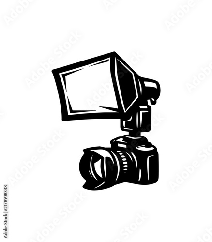 Obraz na plátně Digital camera with external flash and softbox for professional photography