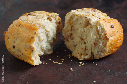 Broken Fresh Grain Bun Half