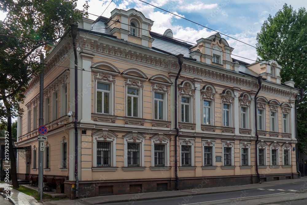 Fototapeta premium Old Tolokonnikov city estate in Novokuznetskaya street, the center of Moscow, Russia. Sunny summer day