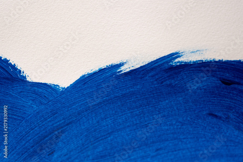 Plakat 青色の絵の具で塗られた背景 