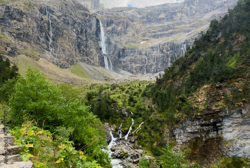 Cirque de Gavarnie, Picturesque Mountain Fromation in the French Pyrenees