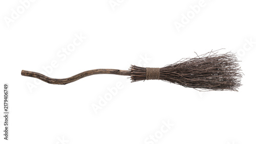 фотографія Rustic twig broom with natural wood handle, isolated on transparent background