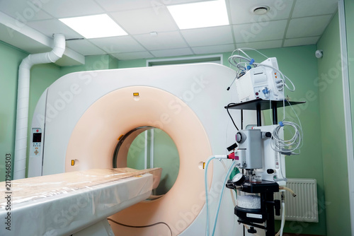 Obraz na plátne Modern veterinary science clinic room featuring a large computerized tomography