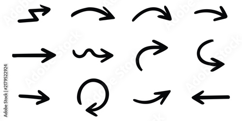 Curve doodle arrow icon set. arrow doodle clean black color collection. Creative arrow set sign and symbol. 