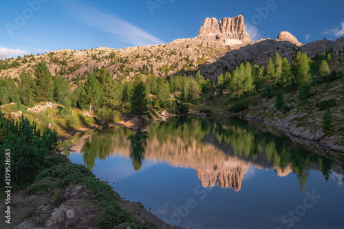 Cuadro en lienzo Italy, Passo Giau , Dolomity , mountain , Alpy, Włochy, Cortina dAmpezzo, Lagazu