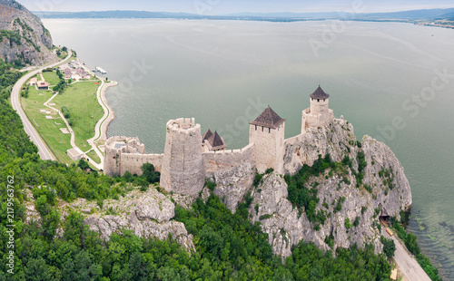 Картината върху платно Wide-angle aerial panoramic frame places stone towers of Golubac fortress with t