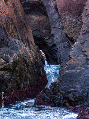 Obraz na płótnie Dramatic rock cliffs near the Seal Rocks in New South Wales Australia