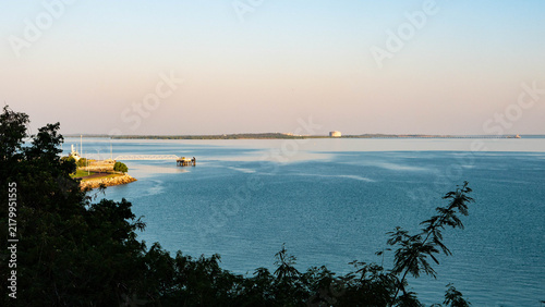 Obraz na plátně darwin city australia coastal beach water ocean port sea calm peaceful scenery c