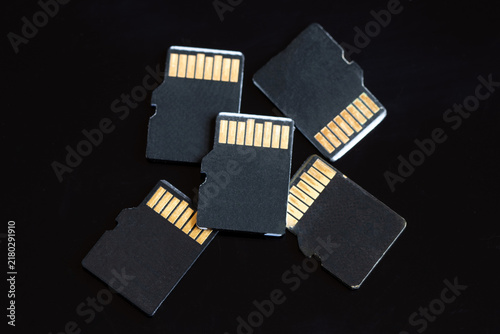 Fotografie Micro-SD memory cards made in Asia, rising memory card prices and global supply chain