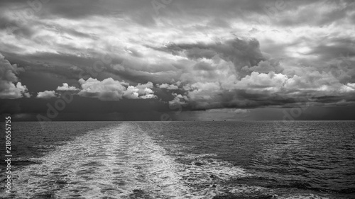 Fotografía Wolken über Cuxhaven auf dem Weg nach Helgoland