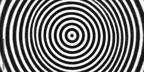 Cuadro en lienzo Black and white circular hypnotic pattern with concentric rings and optical illusion effect