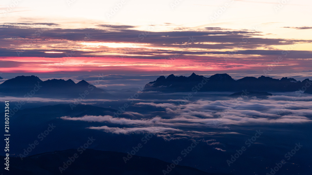 Obraz premium Sunset from Gouter Hut