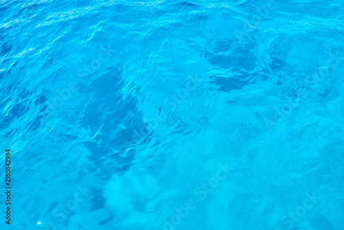 Canvas Print Clear blue water ripples gently under sunlight