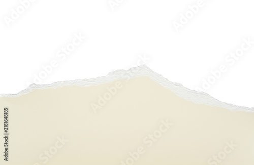 Cartón rasgado de color crema