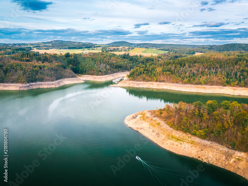 Foto View of the Vltava river in Czechia photographed from above.