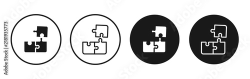 Foto Compatibility icon flat outline in black