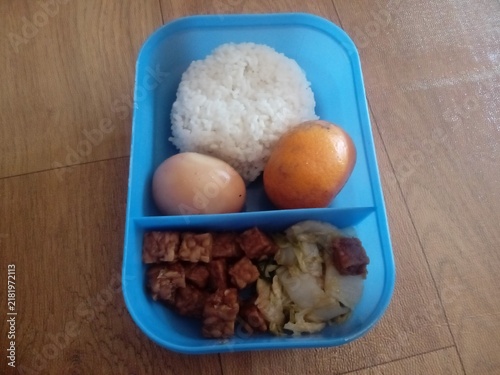 Konstfotografi Free food or MBG distributed by the government in Indonesia