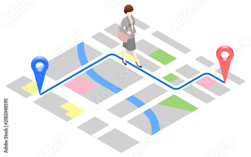 ネビで地図の上を歩く女性_