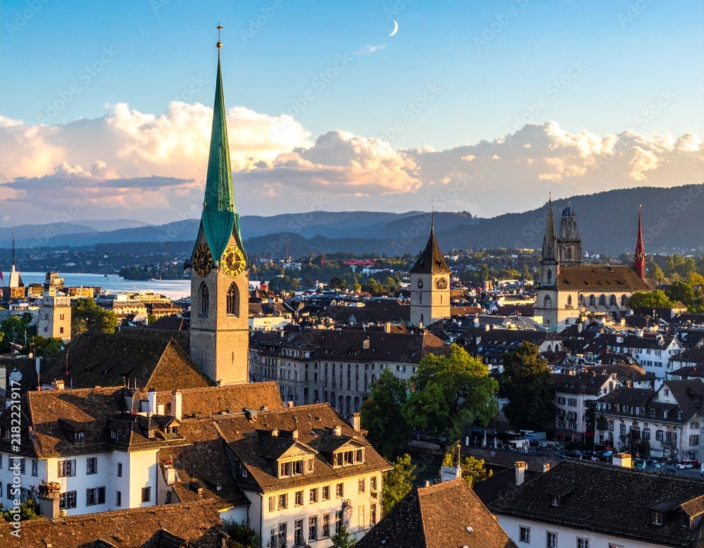 Obraz premium High-angle view of Zurich cityscape