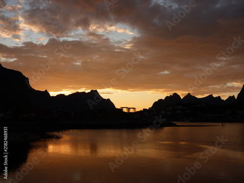 Fotografie Ein Sonnenuntergang auf Norwegen